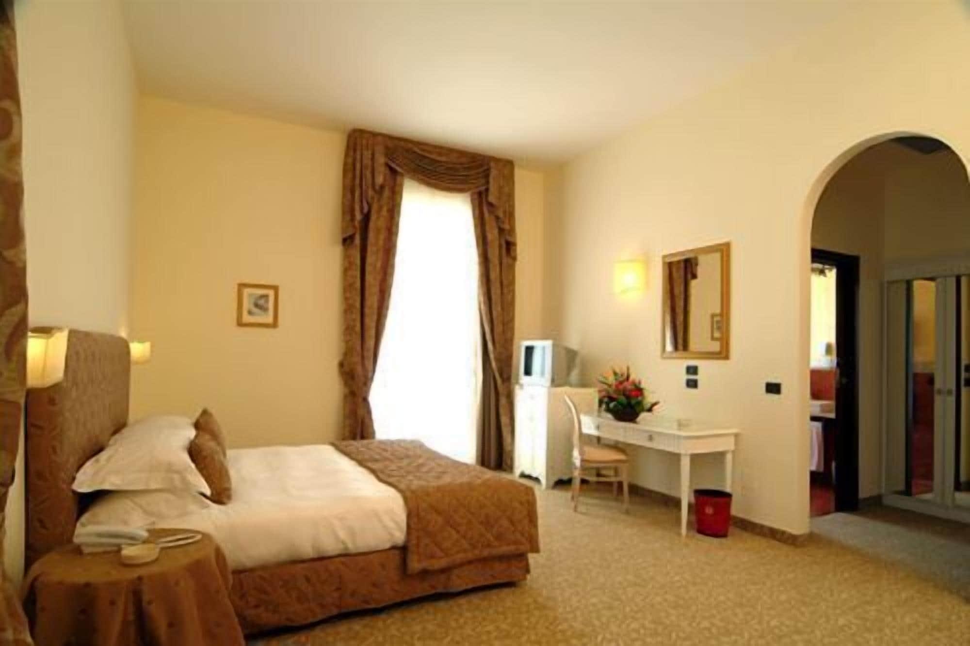 San Paolo Al Convento Hotel Trani Luaran gambar